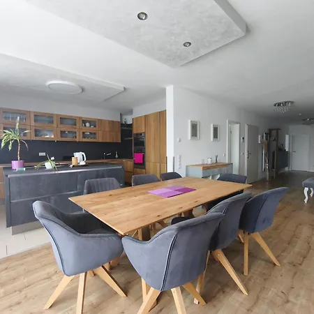 Zeitlos Apartment